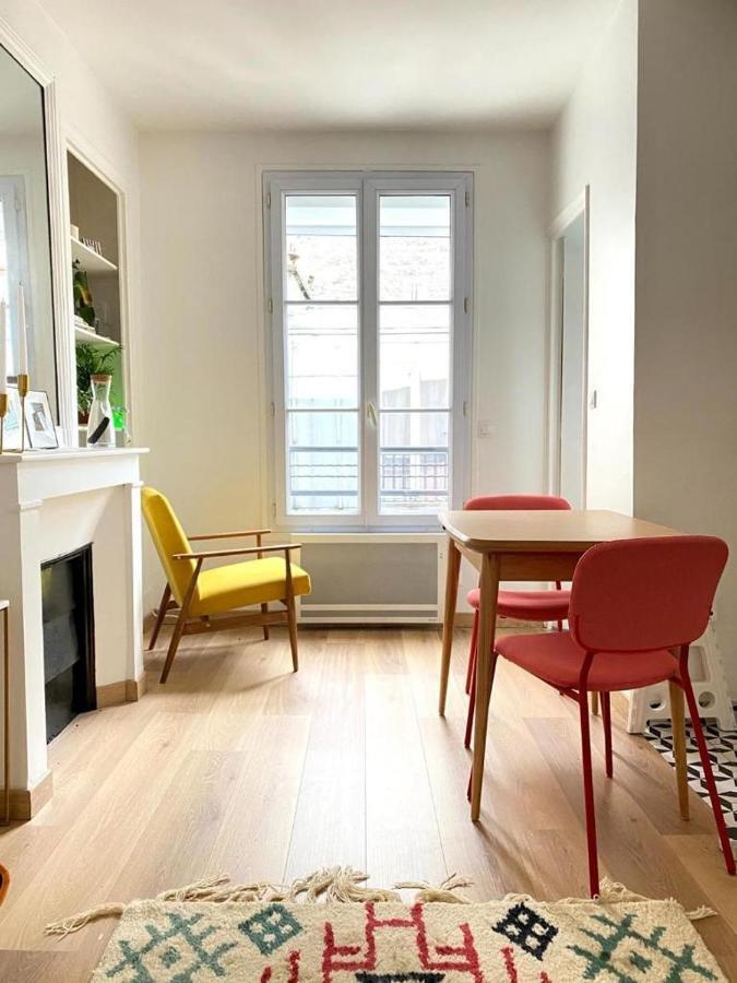 Modern Appartement W/ Tour Eiffel View In The 7Th ปารีส ภายนอก รูปภาพ